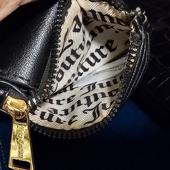 Juicy Couture Wallet - Picture 6 of 8